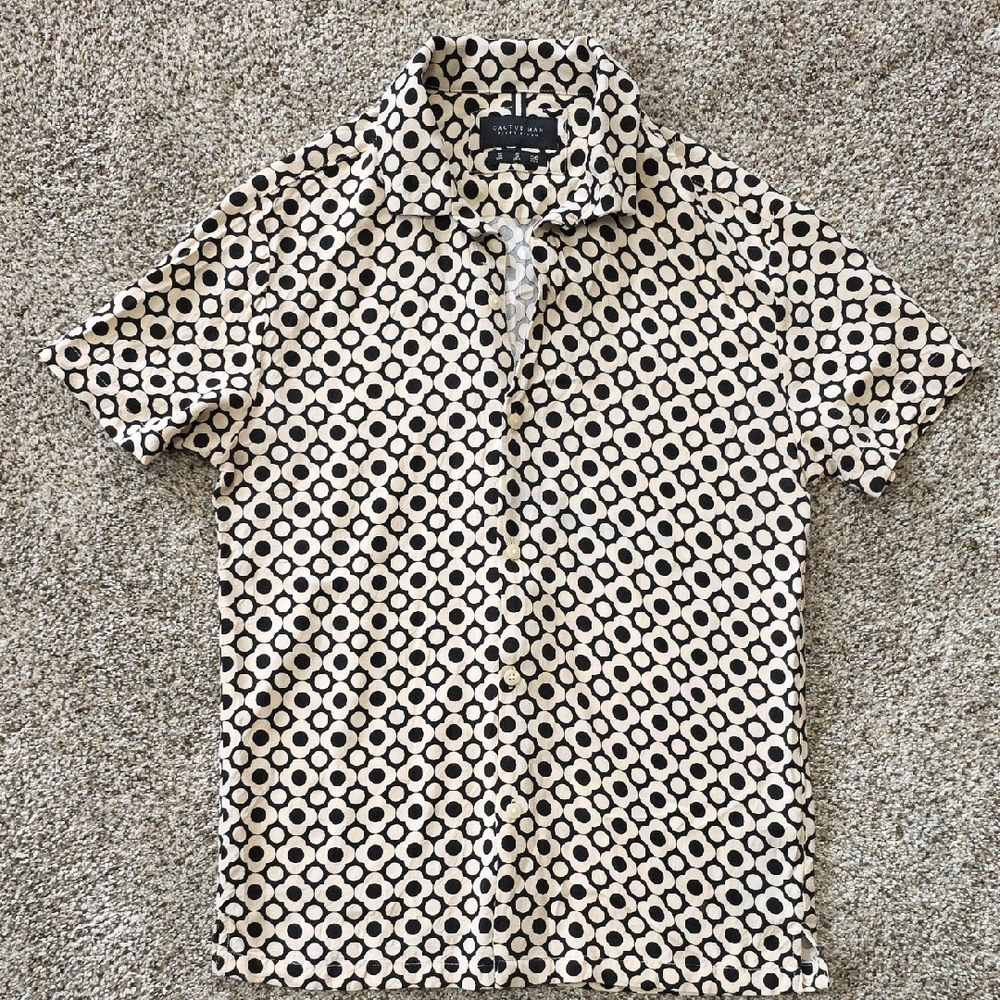 Chic Black and White Patterned Shirt